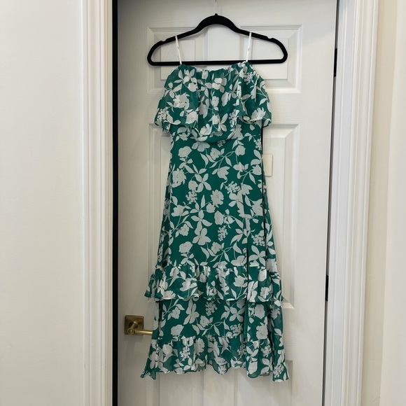 Lulus Dresses & Skirts - Lulus Dark Green Floral Ruffle Strapless Midi Dress Size M